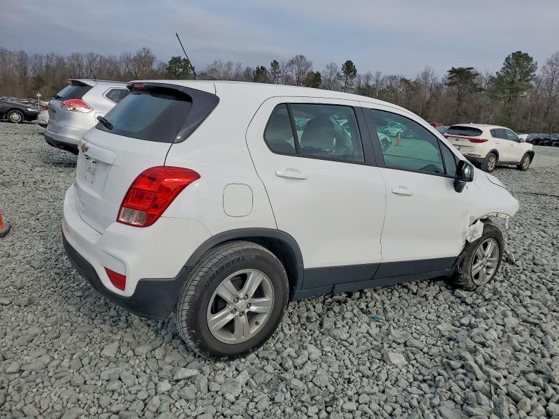 Photo 3 from auction – 2020 CHEVROLET TRAX LS with VIN KL7CJKSB4LB068800