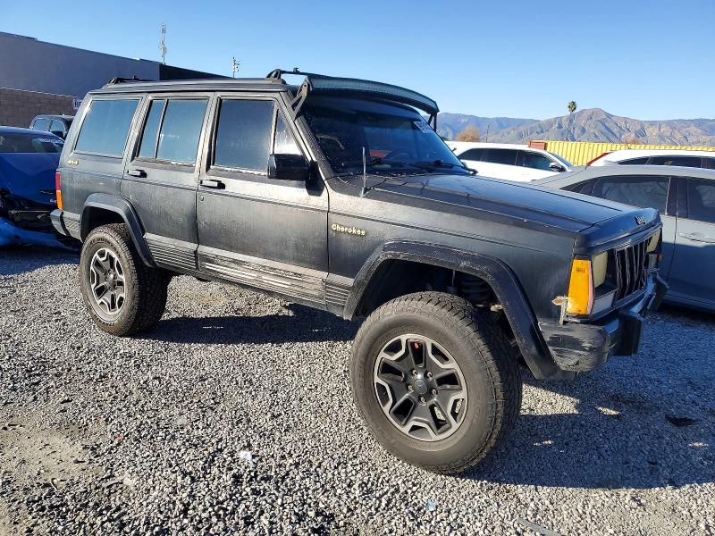 Photo 4 from auction – 1991 JEEP CHEROKEE L with VIN 1J4FJ78S3ML563161