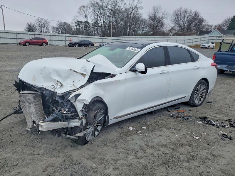 HYUNDAI GENESIS 2015 with VIN KMHGN4JE5FU100772 - Photo from auction
