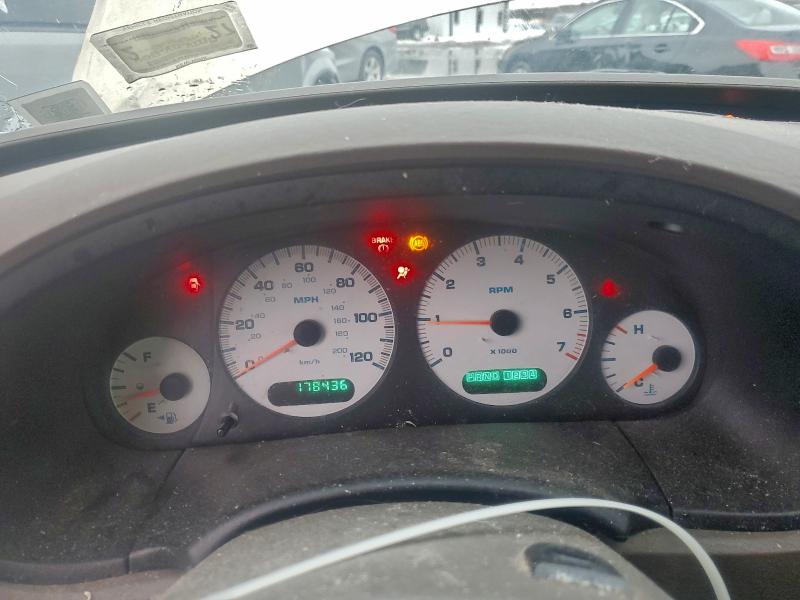 Photo 9 from auction – 2001 DODGE GRAND CARA with VIN 2B8GP54L81R139002
