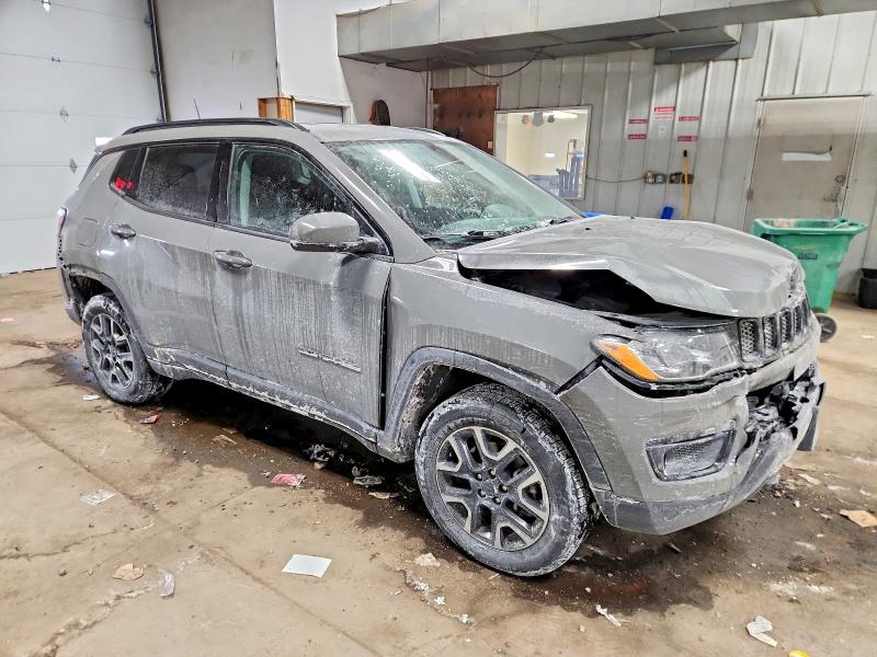 Фото 4 с аукциона – 2019 JEEP COMPASS SP с VIN 3C4NJDAB8KT674669