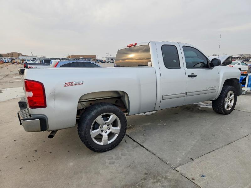 Photo 3 from auction – 2013 CHEVROLET SILVERADO with VIN 1GCRKSE78DZ271053