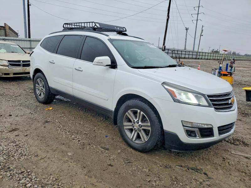 Photo 4 from auction – 2017 CHEVROLET TRAVERSE L with VIN 1GNKRGKD1HJ222227