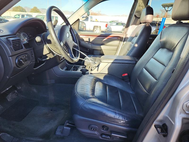 Photo 7 from auction – 2005 FORD EXPLORER L with VIN 1FMZU75W65UA60040