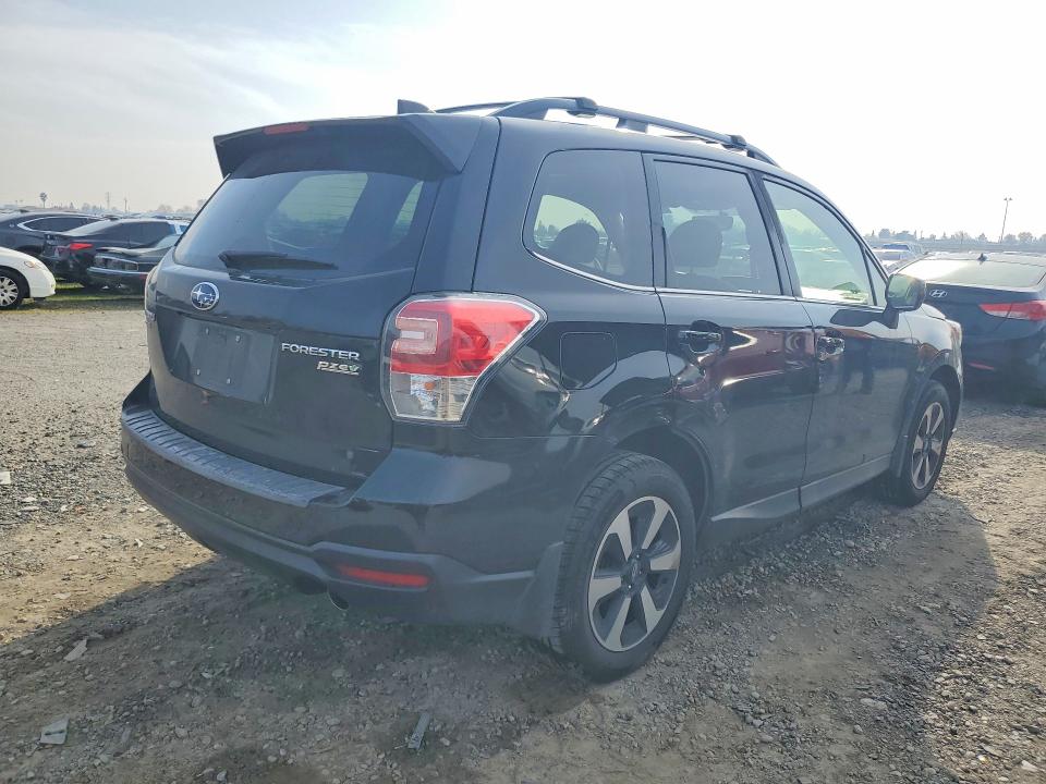 Photo 3 from auction – 2017 SUBARU FORESTER 2 with VIN JF2SJAJCXHH803126