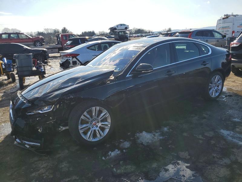 Photo 1 from auction – 2017 JAGUAR XF PREMIUM with VIN SAJBJ4BV9HCY35127