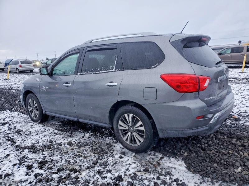 Photo 2 from auction – 2017 NISSAN PATHFINDER with VIN 5N1DR2MM0HC636052