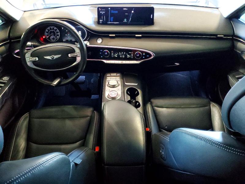 Photo 8 from auction – 2022 GENESIS GV70 BASE with VIN KMUMADTB8NU027950
