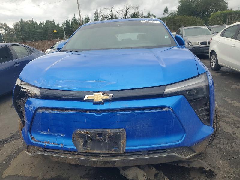 Photo 5 from auction – 2024 CHEVROLET BLAZER with VIN 3GNKDBRJ0RS210647