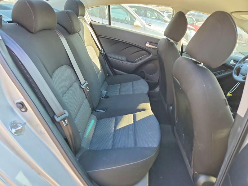 Photo 10 from auction – 2017 KIA FORTE LX with VIN 3KPFK4A78HE065852