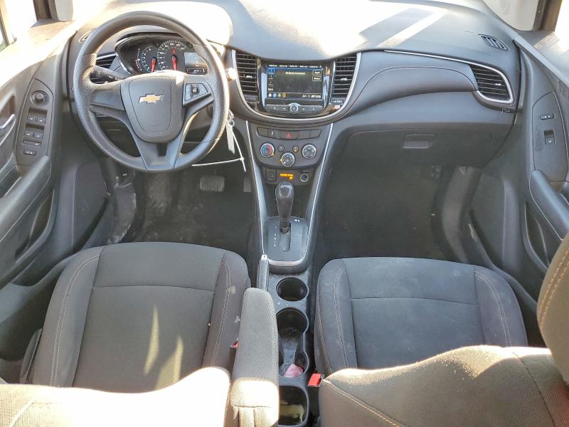 Photo 8 from auction – 2019 CHEVROLET TRAX LS with VIN 3GNCJNSB0KL227207