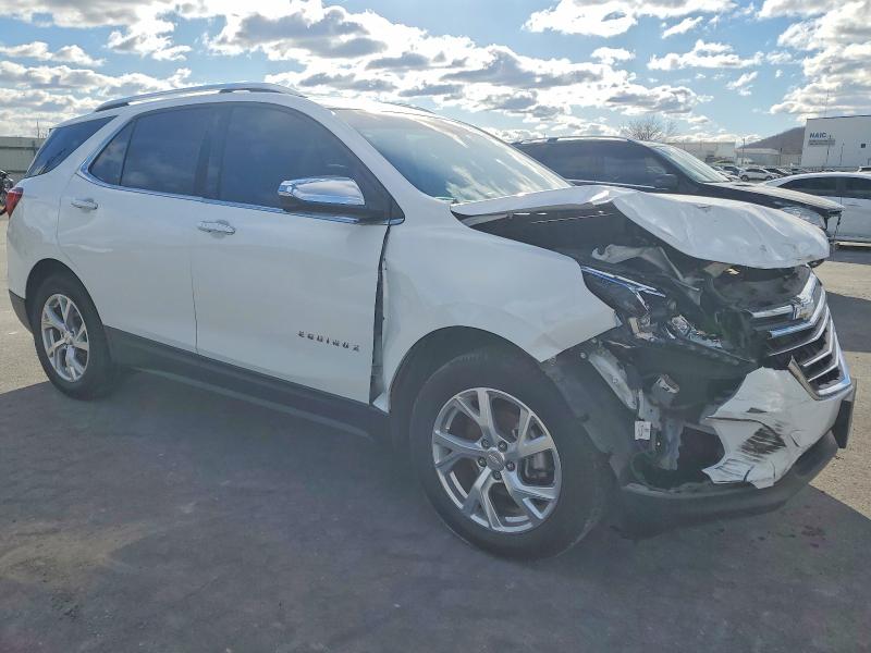 Photo 4 from auction – 2018 CHEVROLET EQUINOX with VIN 2GNAXVEV2J6324150