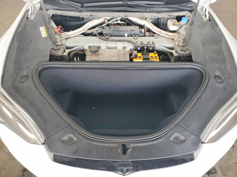 Photo 11 from auction – 2016 TESLA MODEL S with VIN 5YJSA1E13GF169678