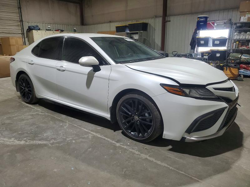 Photo 4 from auction – 2022 TOYOTA CAMRY with VIN 4T1K61AK9NU005108