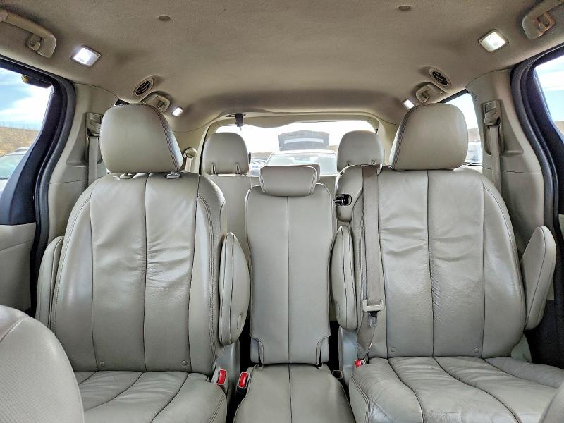 Photo 10 from auction – 2011 TOYOTA SIENNA with VIN 5TDYK3DCXBS002275