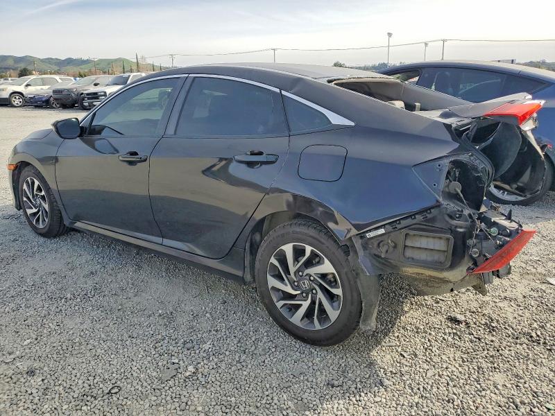 Снимка 2 от търг – 2016 HONDA CIVIC с VIN 19XFC2F76GE203526