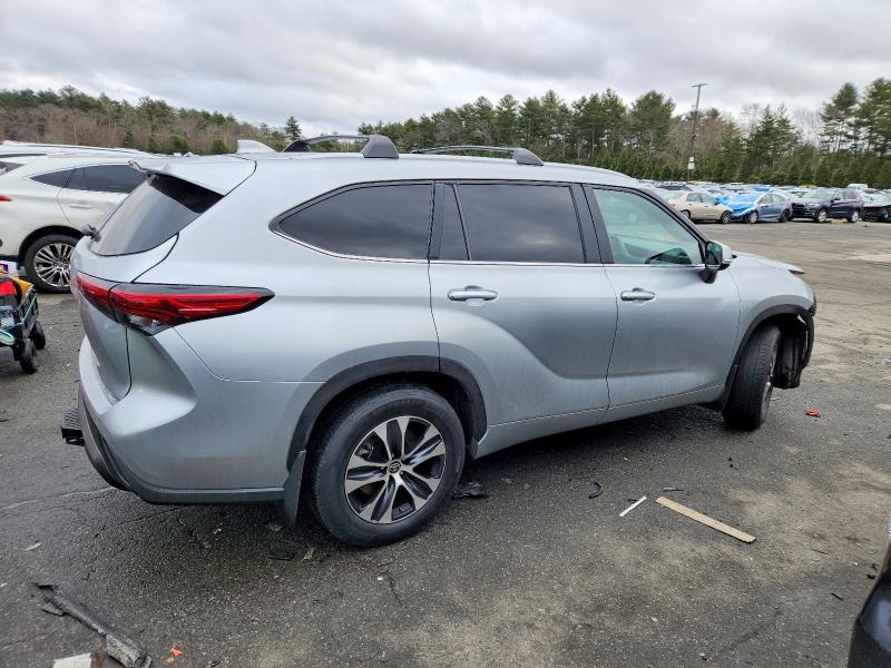 Photo 3 from auction – 2023 TOYOTA HIGHLANDER with VIN 5TDKDRBH7PS009872