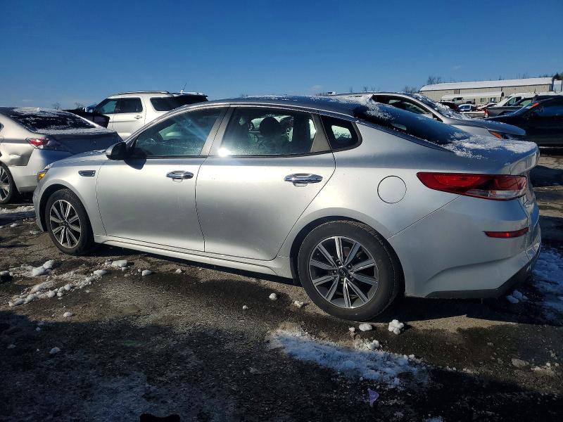 Photo 2 from auction – 2019 KIA OPTIMA with VIN 5XXGT4L37KG370673