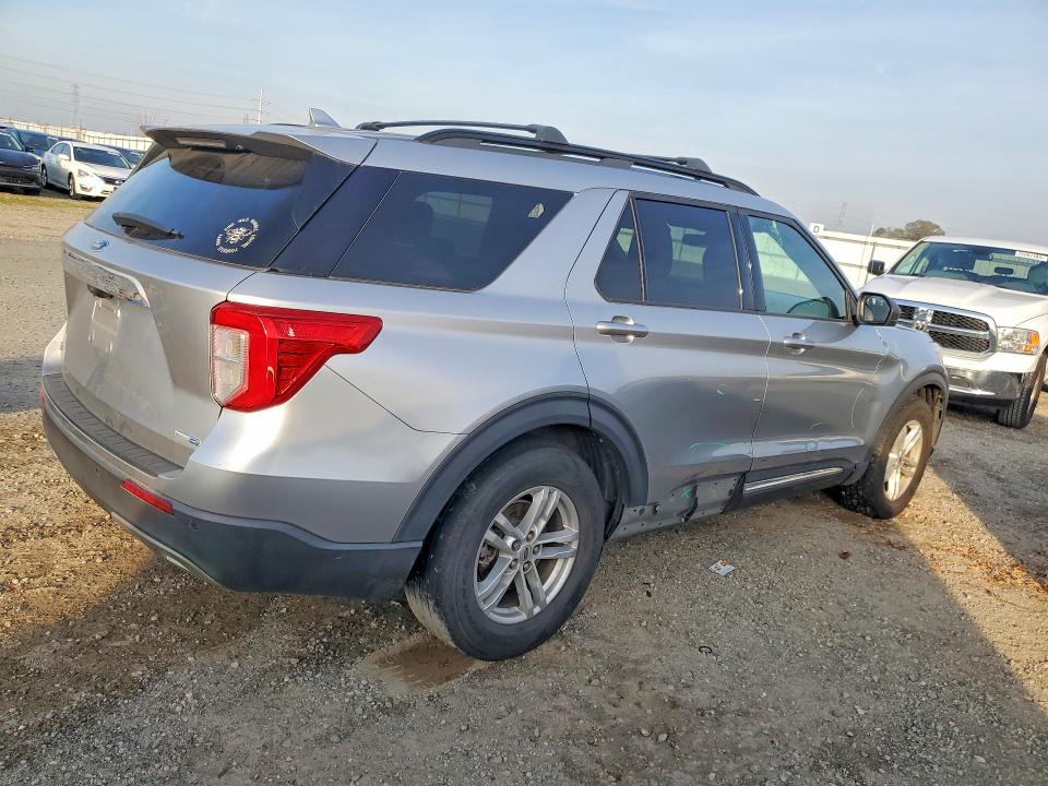Photo 3 from auction – 2020 FORD EXPLORER X with VIN 1FMSK8DH6LGA40933