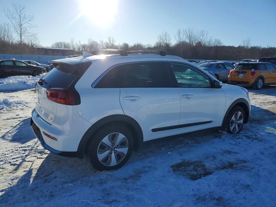 Photo 3 from auction – 2019 KIA NIRO LX with VIN KNDCM3LDXK5235660