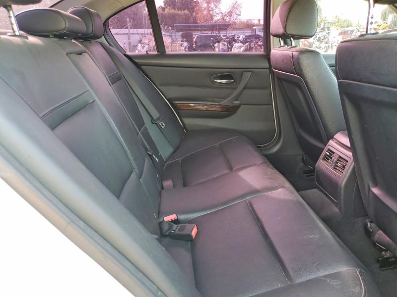 Photo 10 from auction – 2011 BMW 328 I SULE with VIN WBAPH5C55BA445131