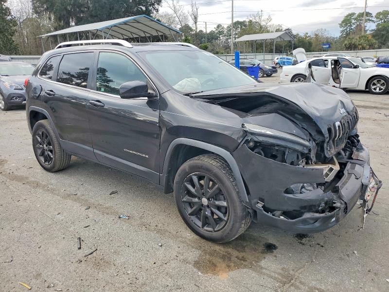 Photo 4 from auction – 2014 JEEP CHEROKEE with VIN 1C4PJMDS8EW129915