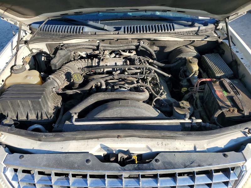 Photo 12 from auction – 2004 FORD EXPLORER with VIN 1FMZU75W84ZB24211