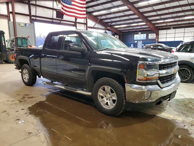 Photo 4 from auction – 2017 CHEVROLET SILVERADO with VIN 1GCVKREC0HZ395571