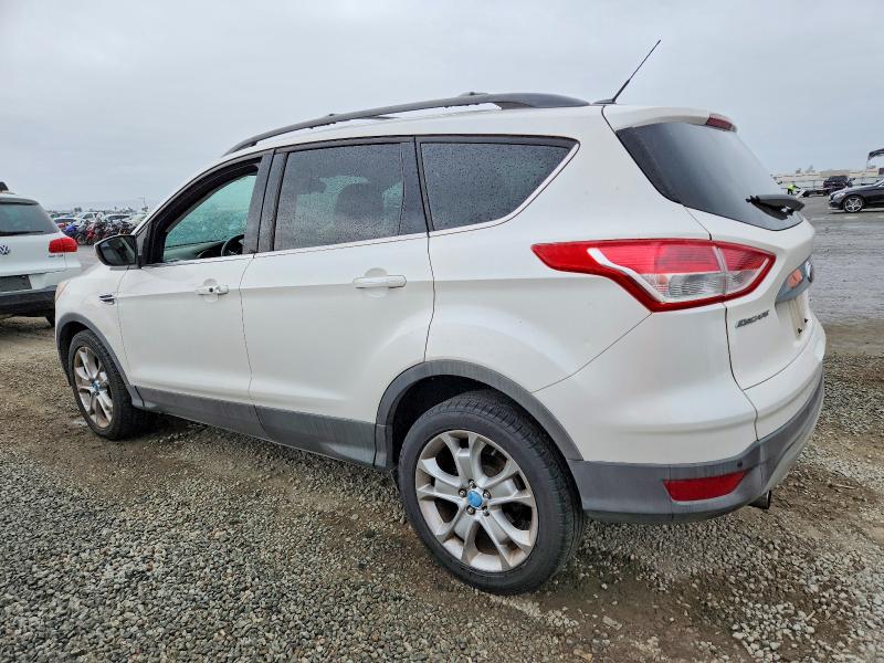 Photo 2 from auction – 2013 FORD ESCAPE with VIN 1FMCU0HX0DUB83588