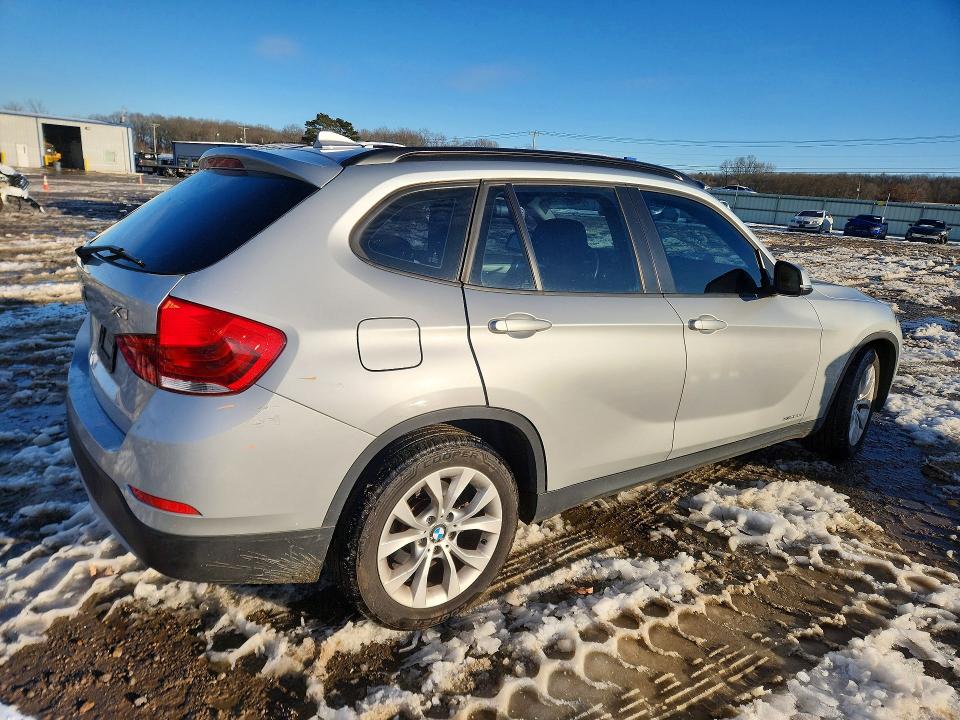 صورة رقم 3 من المزاد - 2014 BMW X1 XDRIVE2 مع VIN WBAVL1C53EVY21580