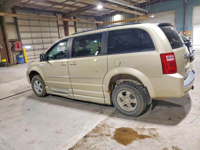 Photo 2 from auction – 2010 DODGE GRAND CARA with VIN 2D4RN5D15AR481446
