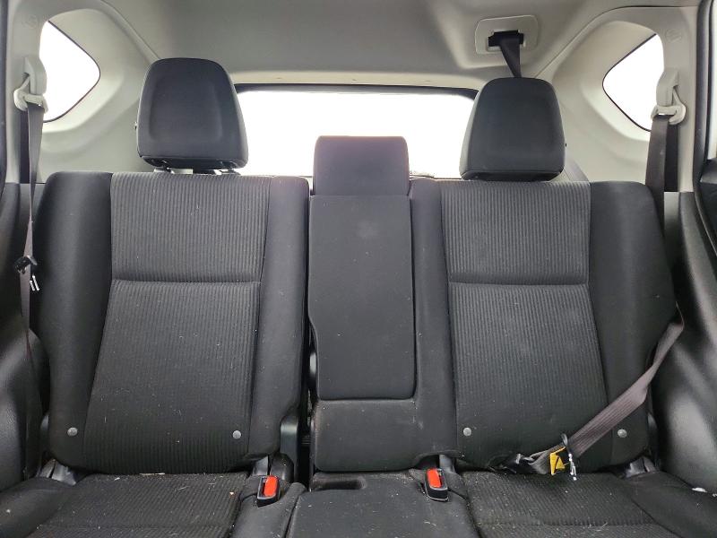 Photo 10 from auction – 2016 TOYOTA RAV4 LE with VIN JTMBFREV7GJ071443
