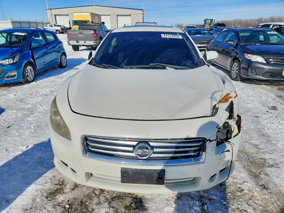 Photo 5 from auction – 2014 NISSAN MAXIMA S with VIN 1N4AA5AP5EC434193