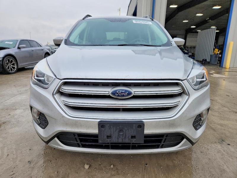 Photo 5 from auction – 2018 FORD ESCAPE with VIN 1FMCU0HD3JUD03160
