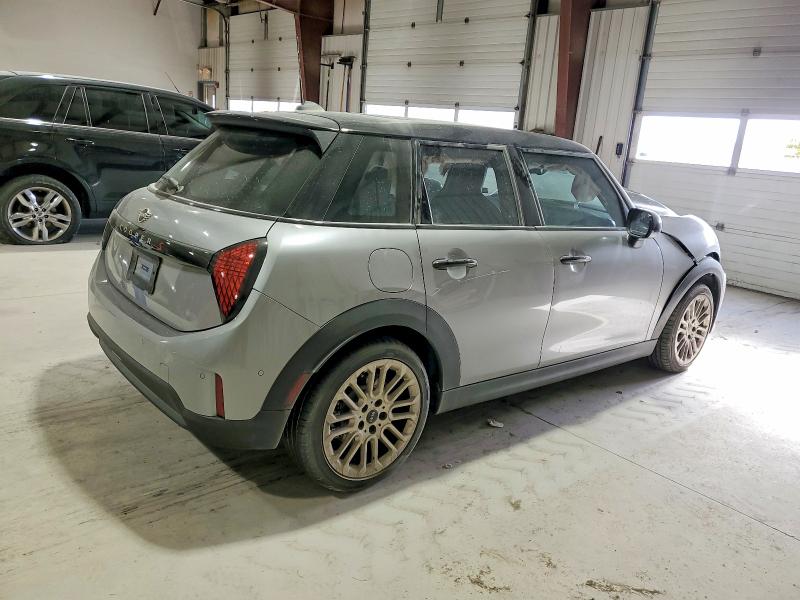 Photo 3 from auction – 2025 MINI COOPER S with VIN WMW53GD06S2X52418