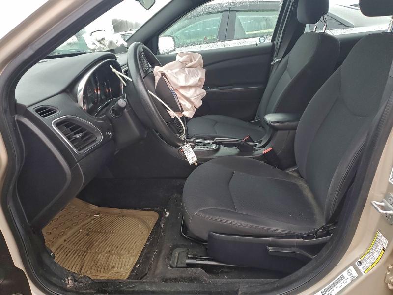 Zdjęcie 7 z aukcji – 2014 CHRYSLER 200 LX z VIN 1C3CCBABXEN131841