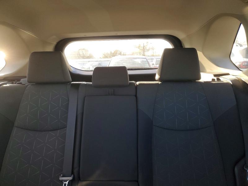 Photo 10 from auction – 2023 TOYOTA RAV4 XLE with VIN 2T3P1RFV8PW331000