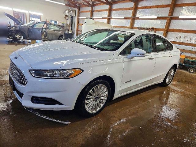 FORD FUSION SE 2016 with VIN 3FA6P0LU3GR333040 - Photo from auction