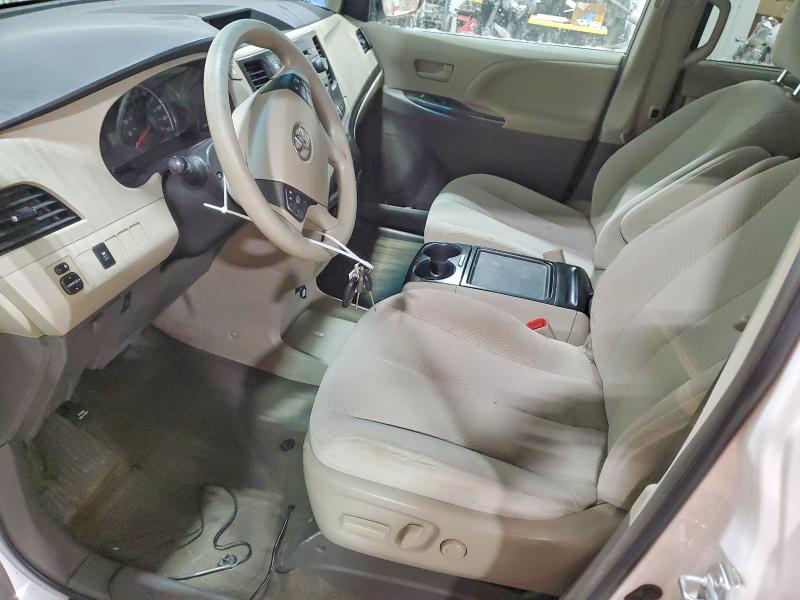 Photo 7 from auction – 2013 TOYOTA SIENNA with VIN 5TDKK3DCXDS330854