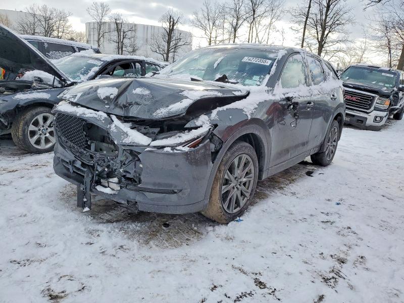 Photo 1 from auction – 2019 MAZDA CX-5 SIGNA with VIN JM3KFBEY7K0572579