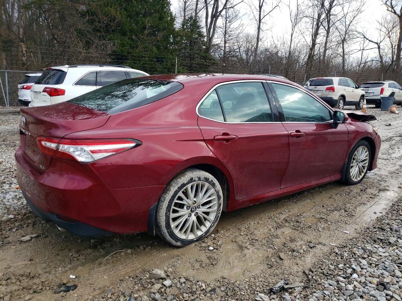 Photo 3 from auction – 2018 TOYOTA CAMRY with VIN 4T1B11HK0JU645836