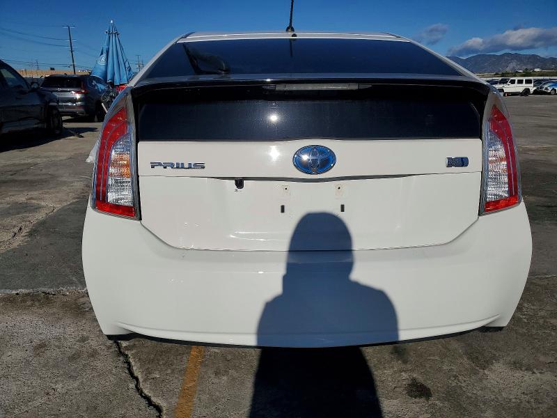 Photo 6 from auction – 2013 TOYOTA PRIUS with VIN JTDKN3DU4D5559374