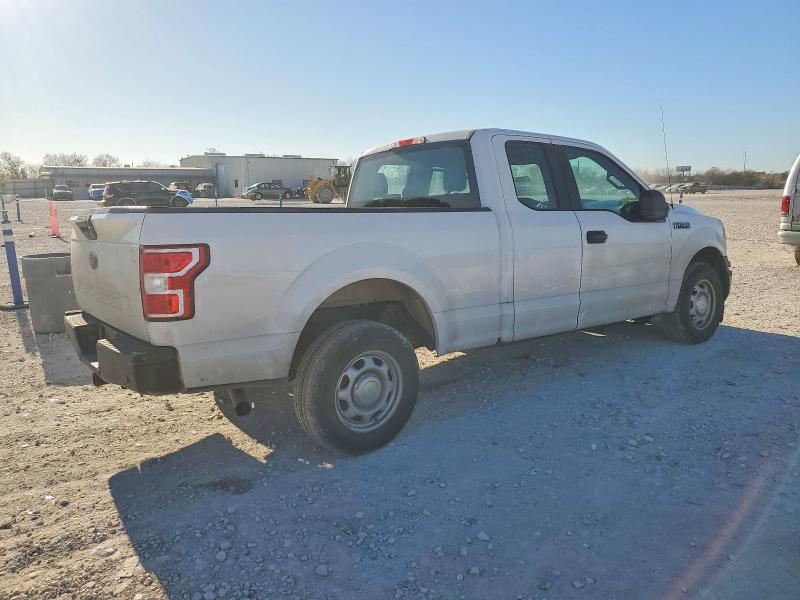 Photo 3 from auction – 2019 FORD F150 with VIN 1FTEX1C44KKE85191