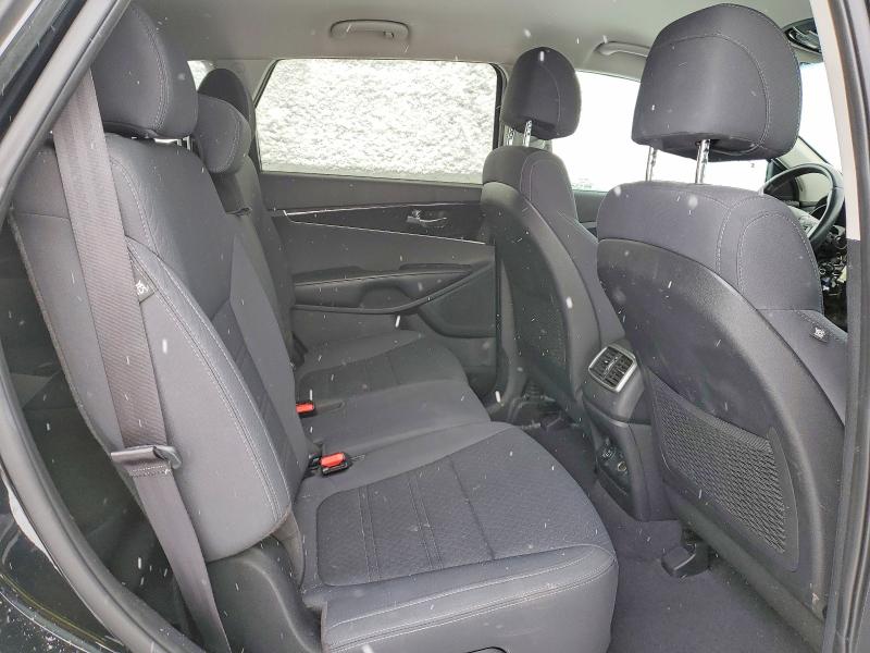 Photo 10 from auction – 2017 KIA SORENTO with VIN 5XYPG4A34HG241561