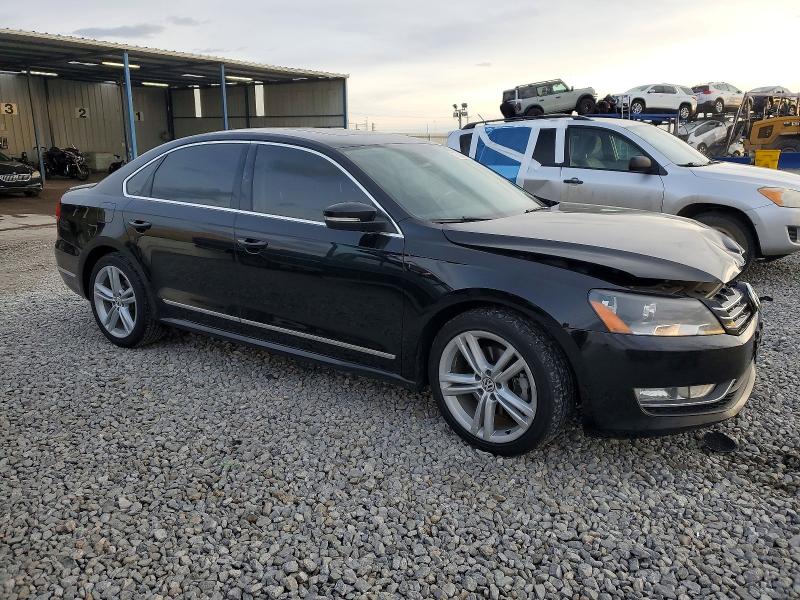 Photo 4 from auction – 2014 VOLKSWAGEN PASSAT with VIN 1VWCT7A38EC020652