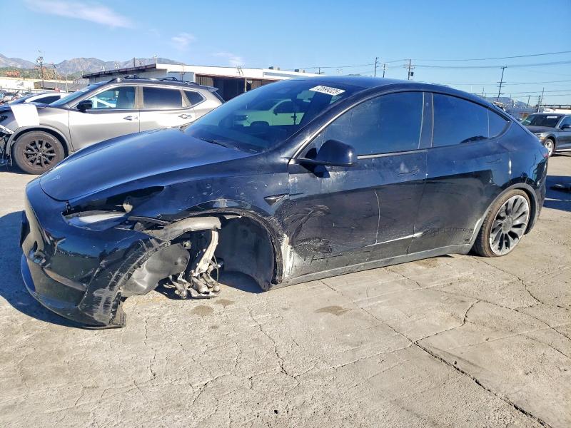 TESLA MODEL Y 2022 مع رقم تعريف المركبة 7SAYGDEF8NF541392 - صورة من المزاد