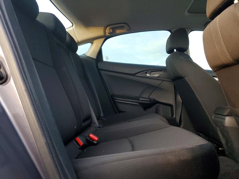 Photo 10 from auction – 2018 HONDA CIVIC with VIN 19XFC2F72JE022267