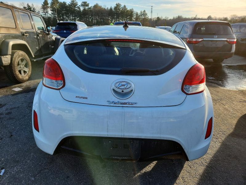 Photo 6 from auction – 2016 HYUNDAI VELOSTER with VIN KMHTC6AD8GU267507