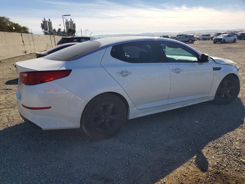 Photo 3 from auction – 2015 KIA OPTIMA with VIN KNAGM4A76F5652099
