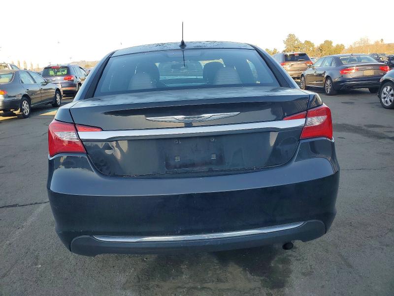 Photo 6 from auction – 2013 CHRYSLER 200 TOURIN with VIN 1C3CCBBB6DN713836